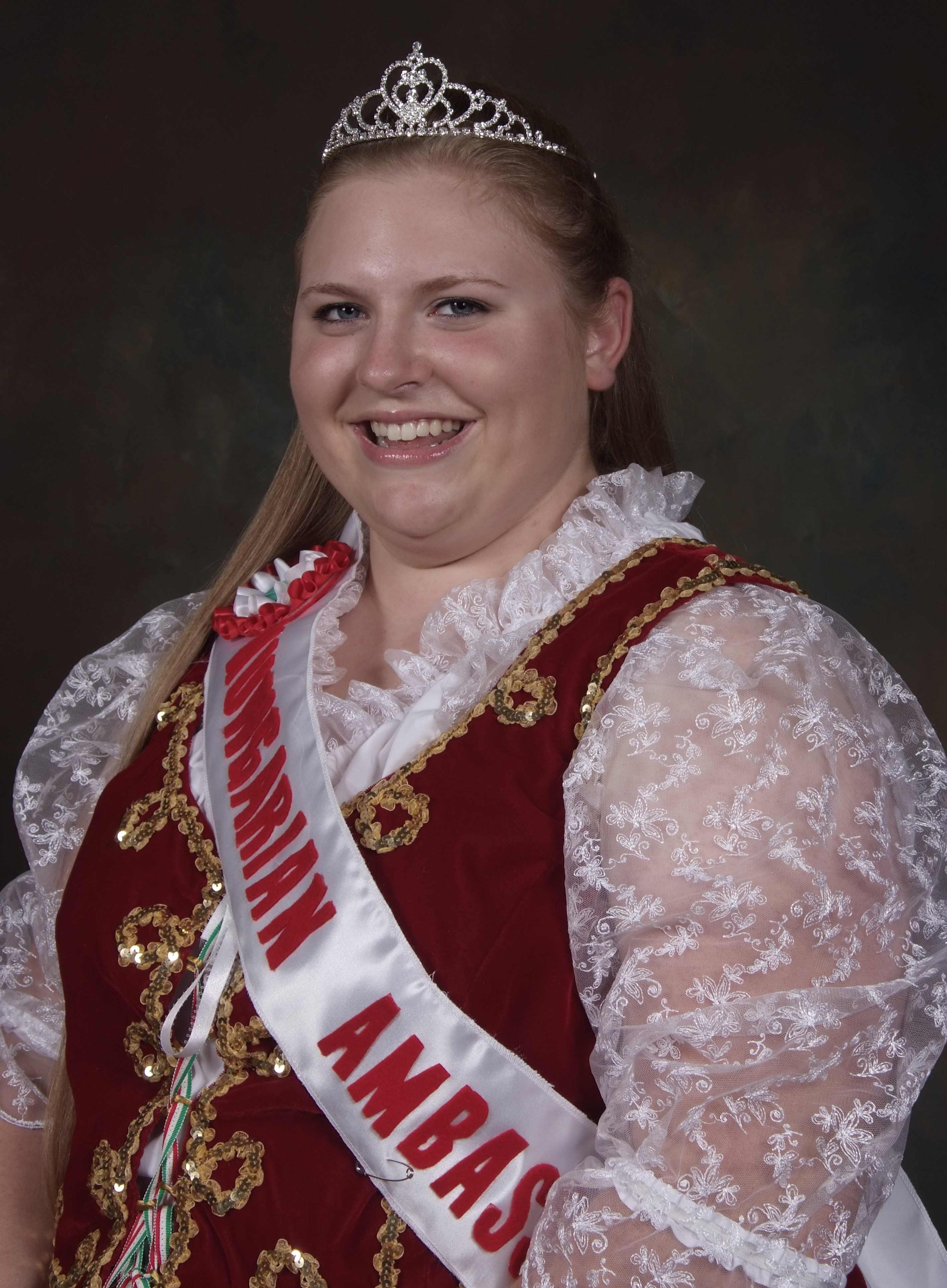 Danielle Arva - 2010 Hungarian Village Ambassador